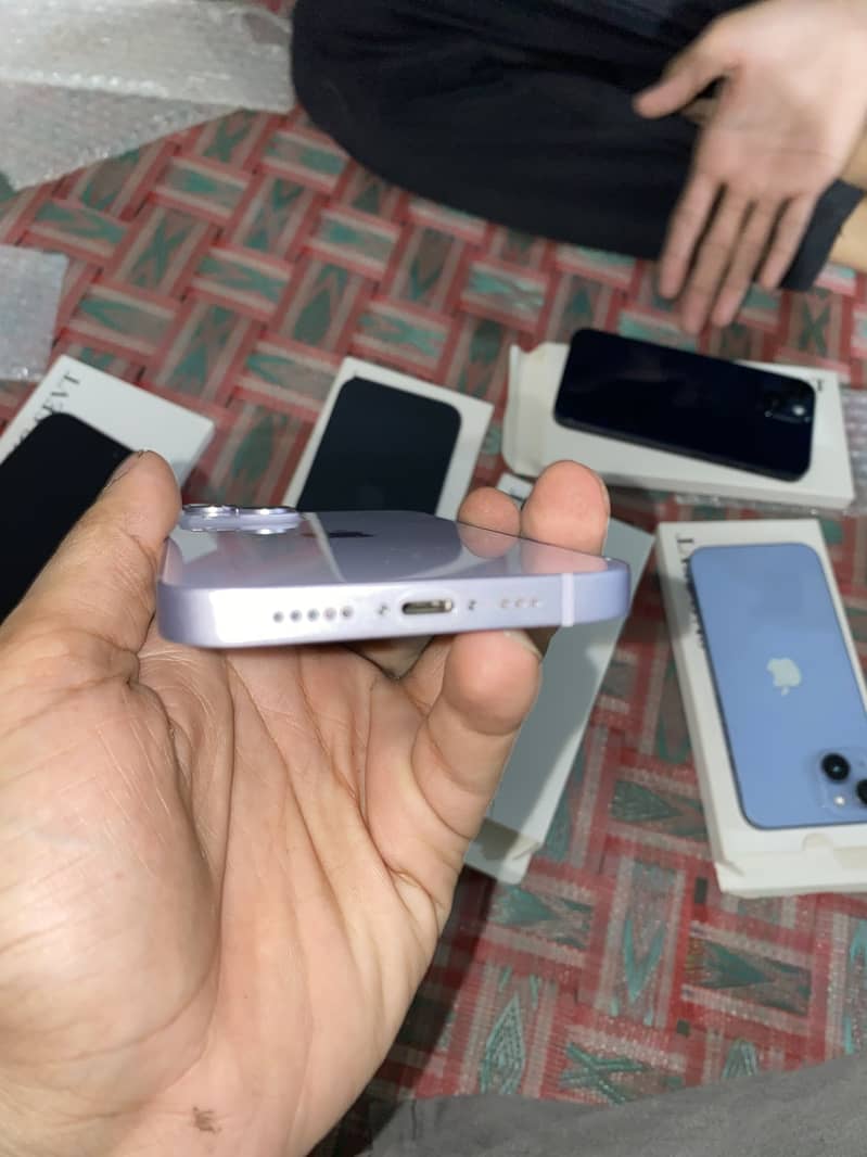 Apple iPhone 14 2