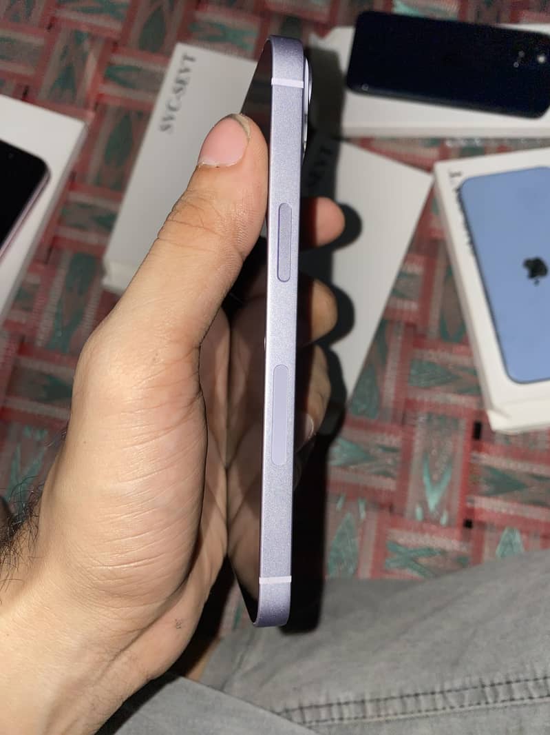 Apple iPhone 14 3