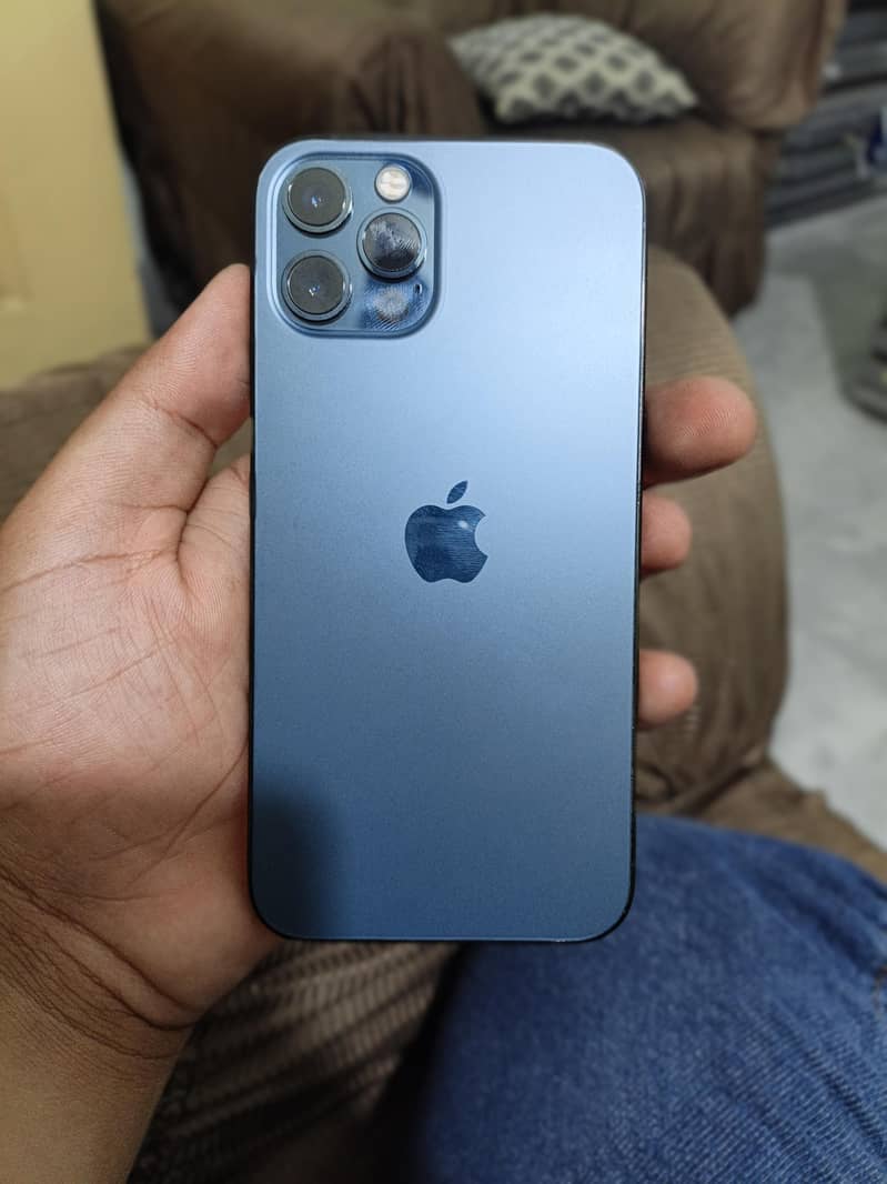 Apple iPhone 12 Pro 2