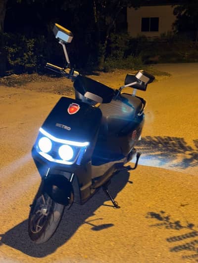Metro M6 Empower | Lithium Battery | Like New