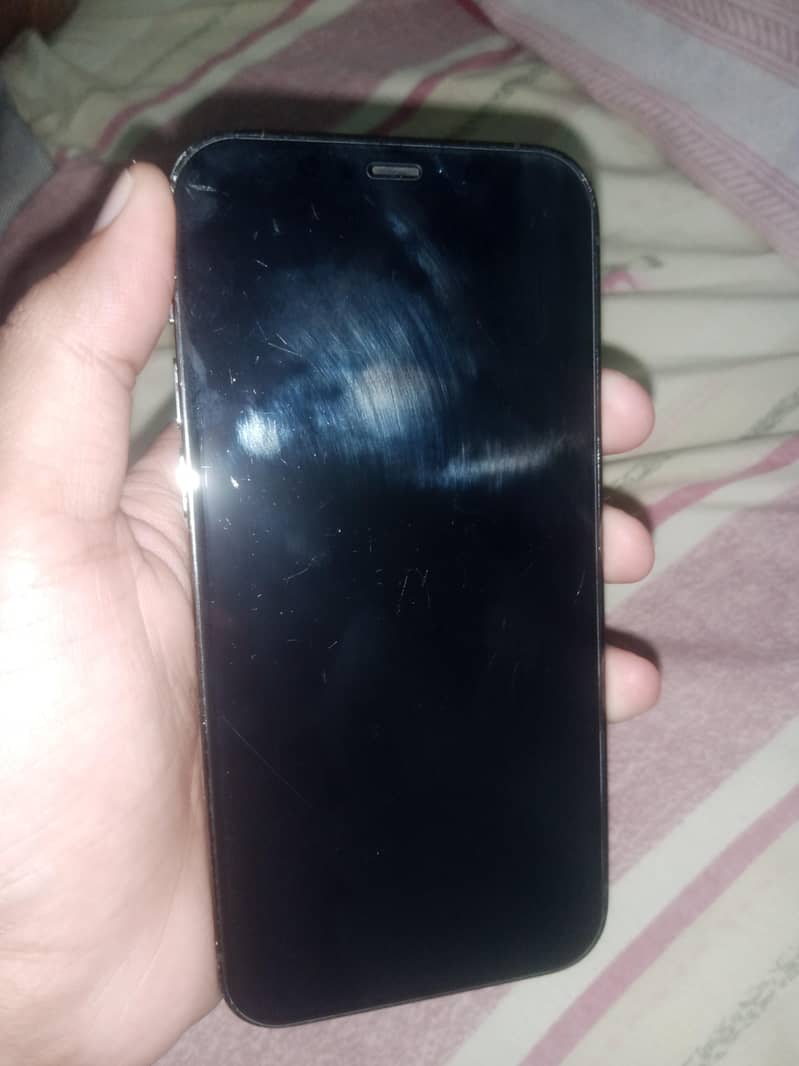 Apple iPhone 12 Pro 4