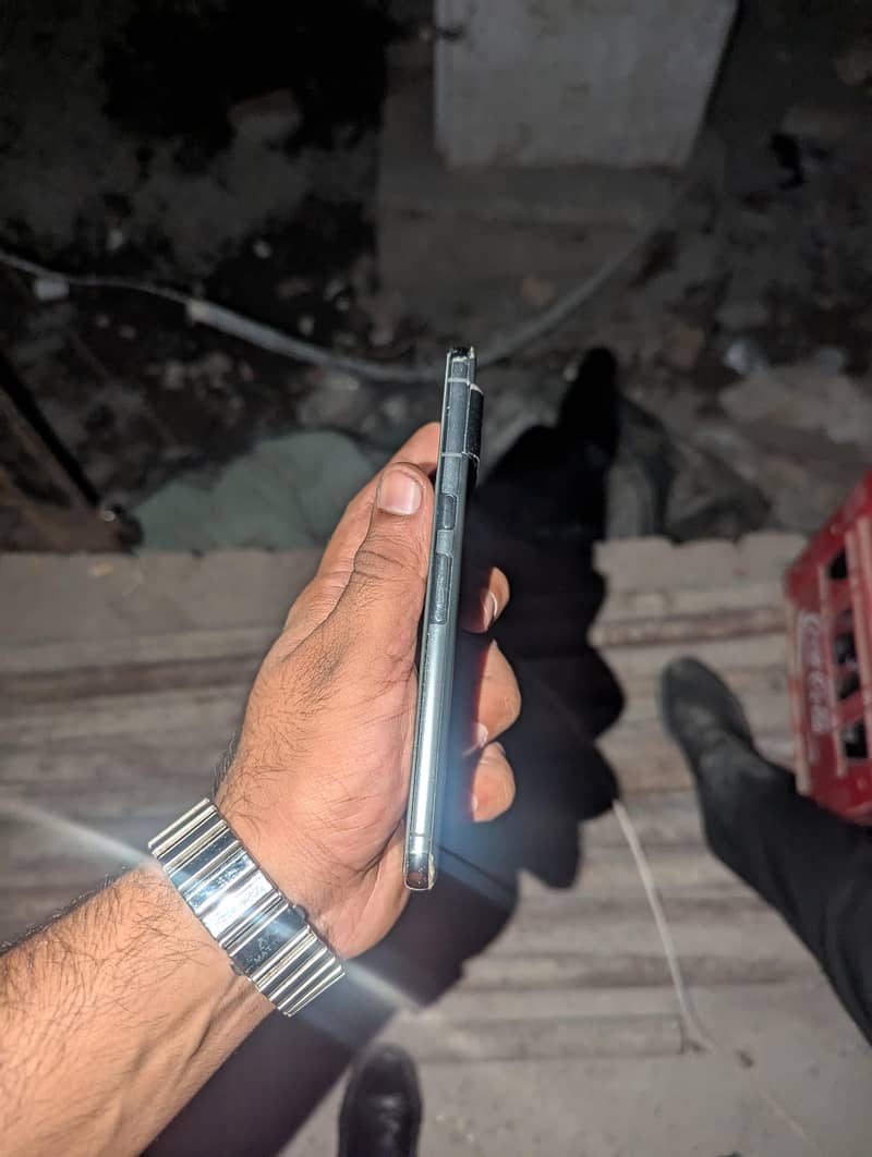 Google Pixel 8 Pro 3