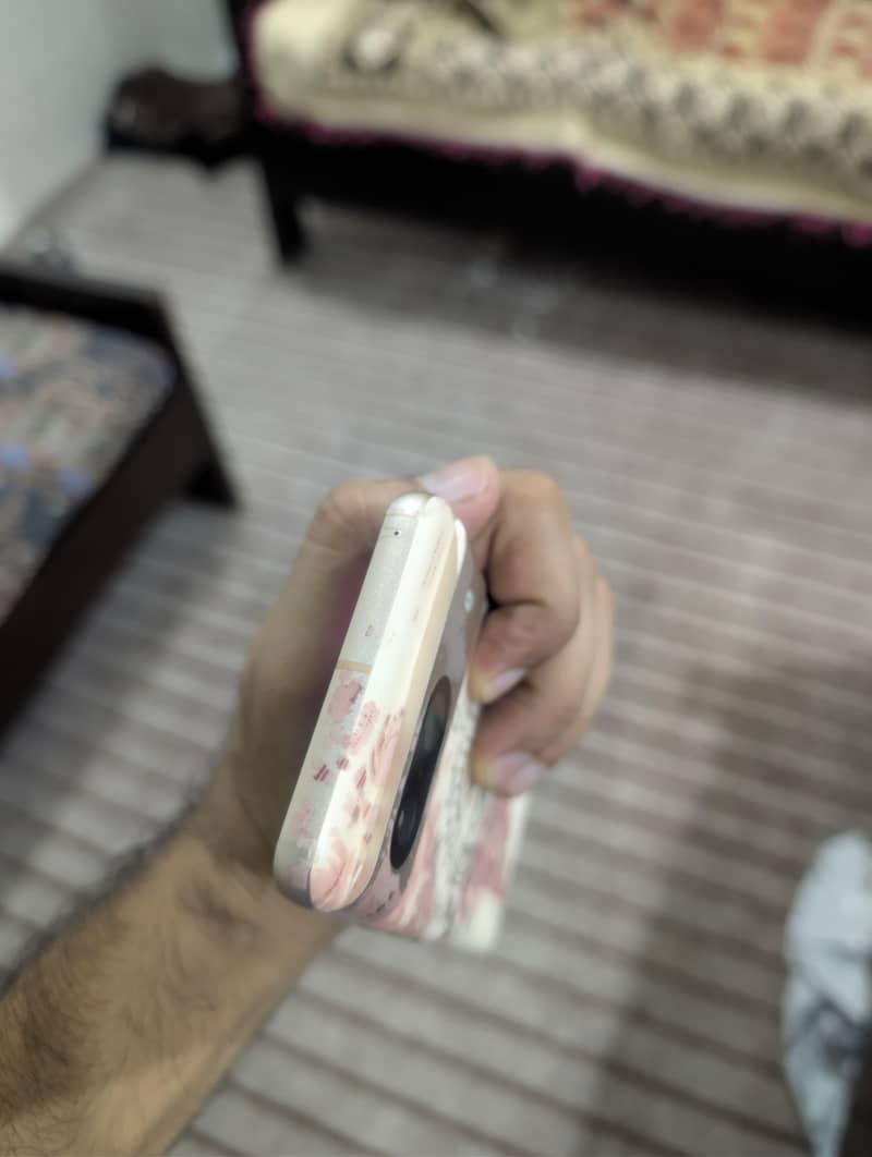 Google Pixel 8 2