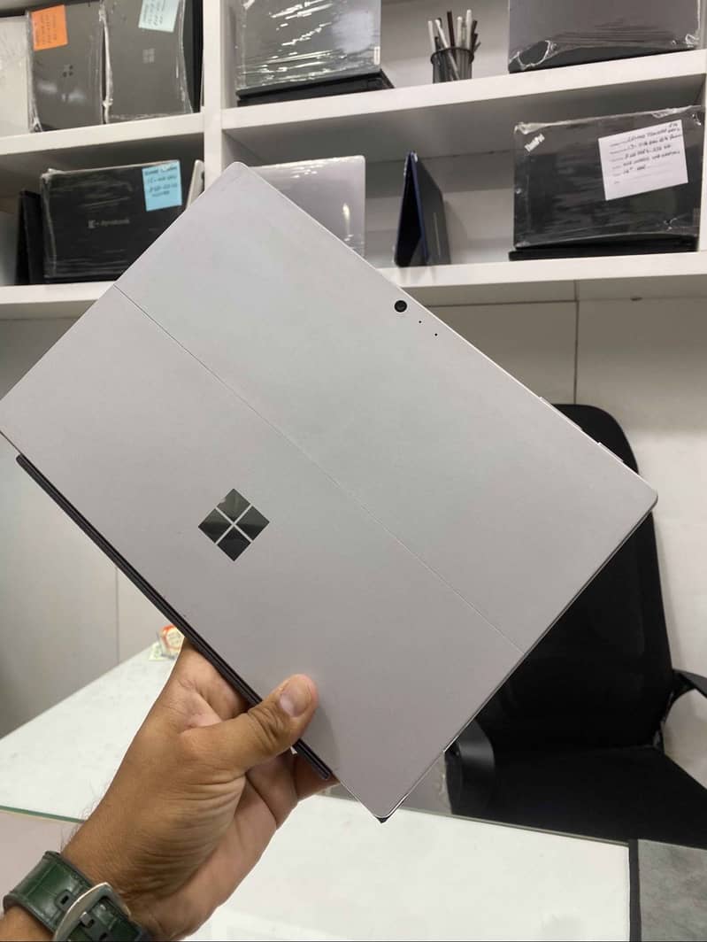 Microsoft Surface Pro 5 | Core i5 7th generation 1