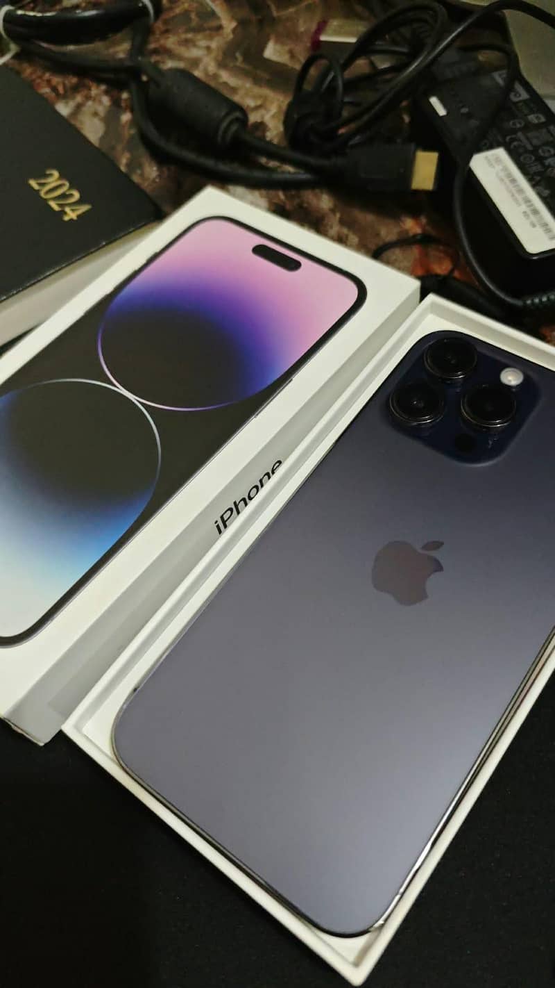Apple iPhone 14 Pro Max 0