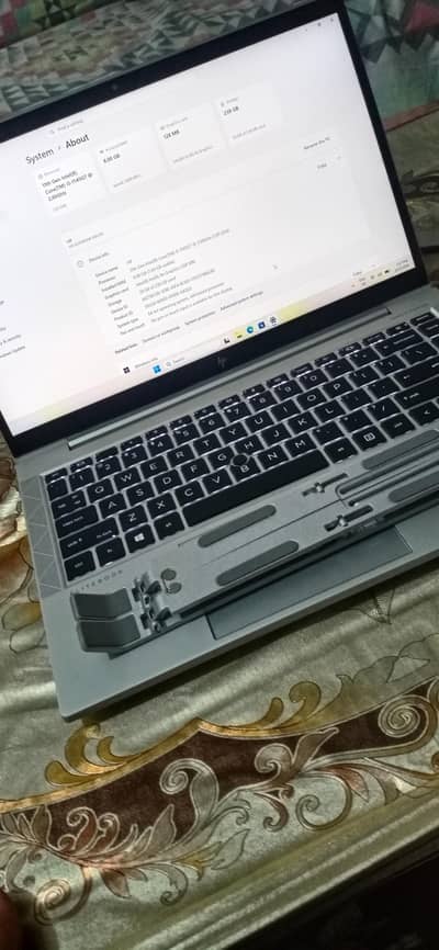 HP Elitebook 840 g8 i5 11th Gen | Free Laptop Stand