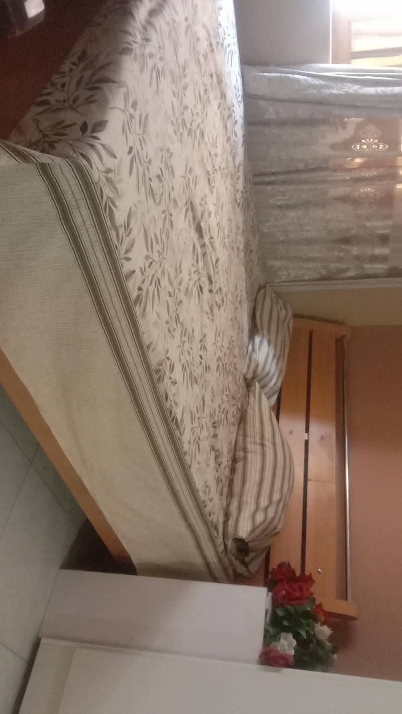 double bed 6 × 5.5 2
