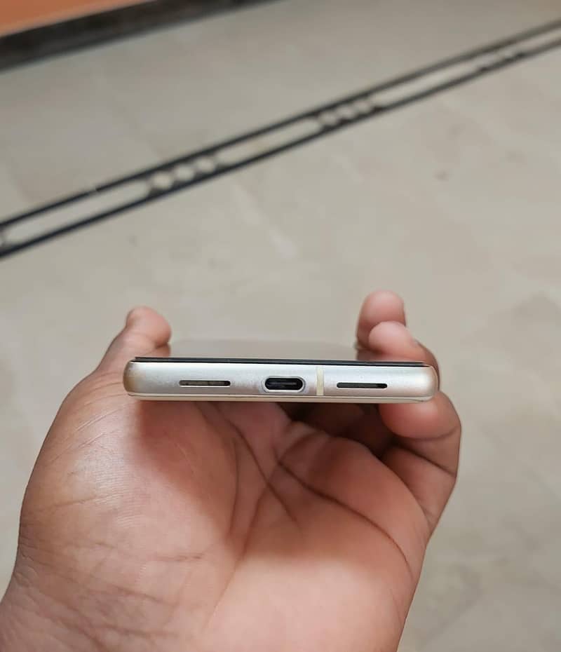 Google Pixel 7 2