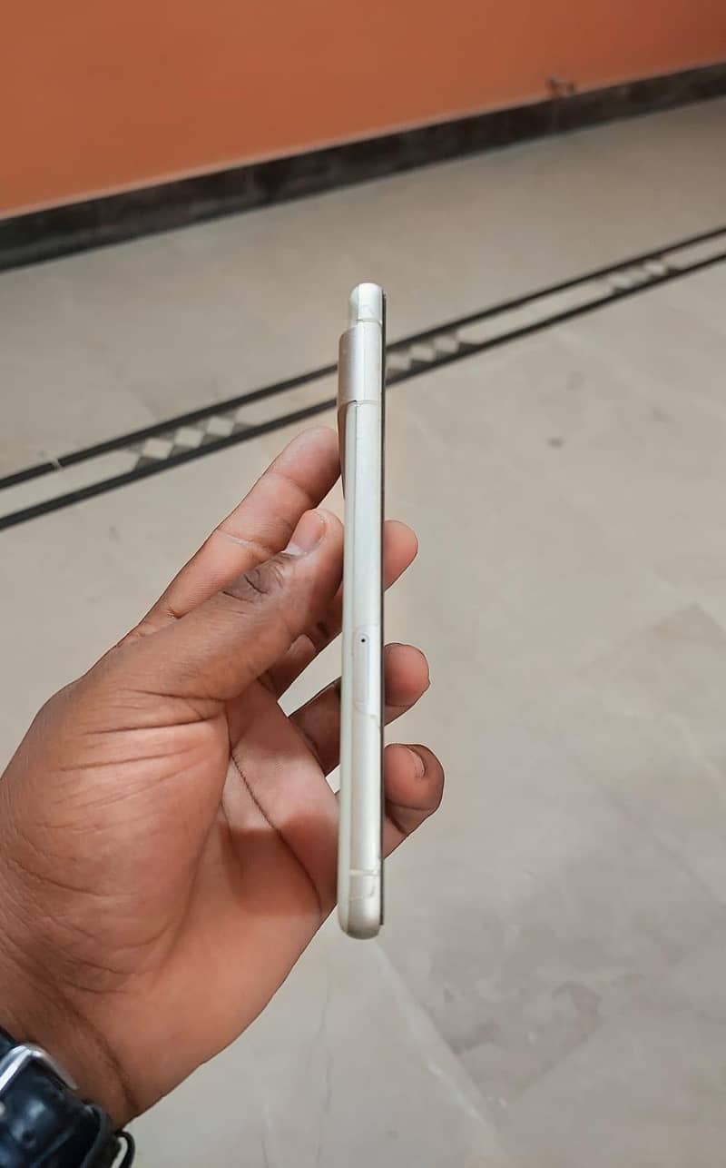 Google Pixel 7 5