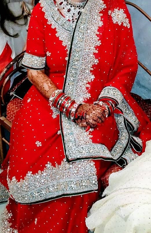 Red lehnga 0