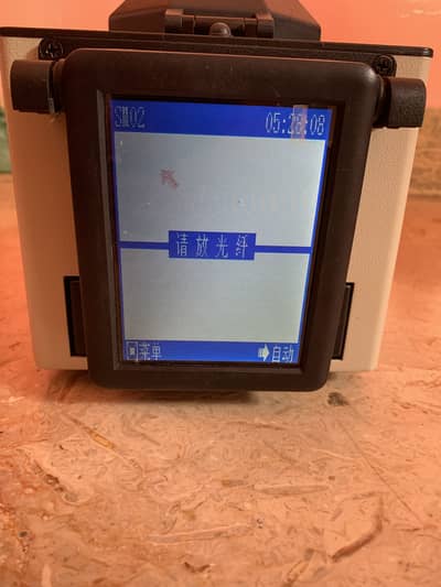 Fiber fusion splicer