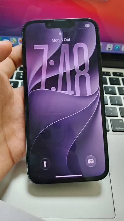 Apple iPhone 13