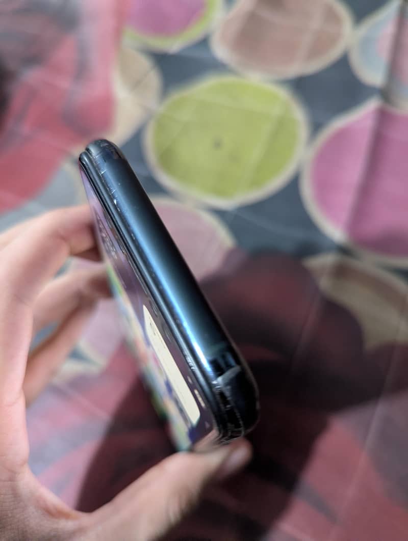 Apple iPhone 11 Pro 7