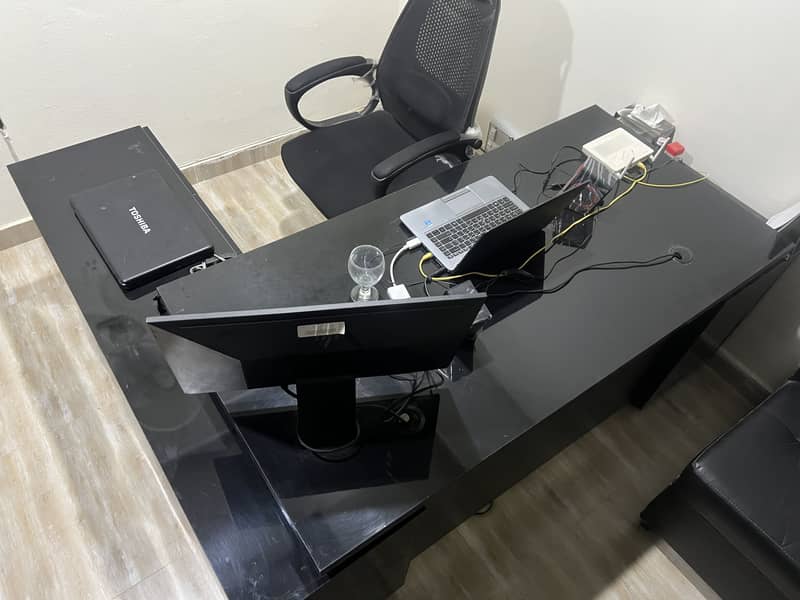Executive Office Table (L shaped) 5