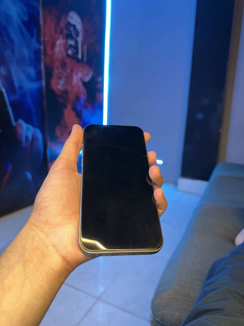 Apple iPhone 15 Pro Max 5
