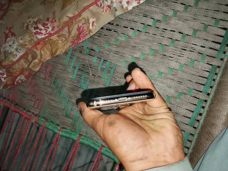Apple iPhone 11 Pro 2