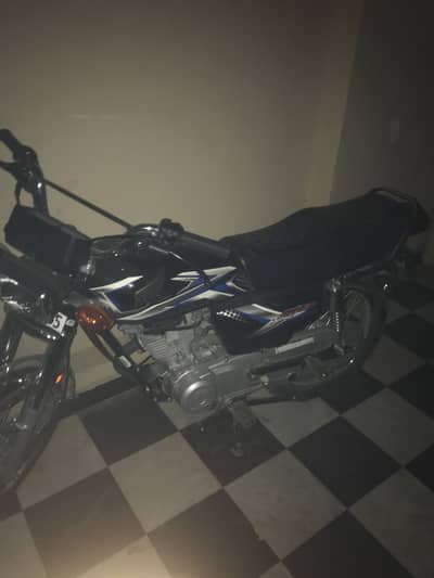 Honda CG 125 2025 | Black Color | Excellent Condition | Urgent Sale