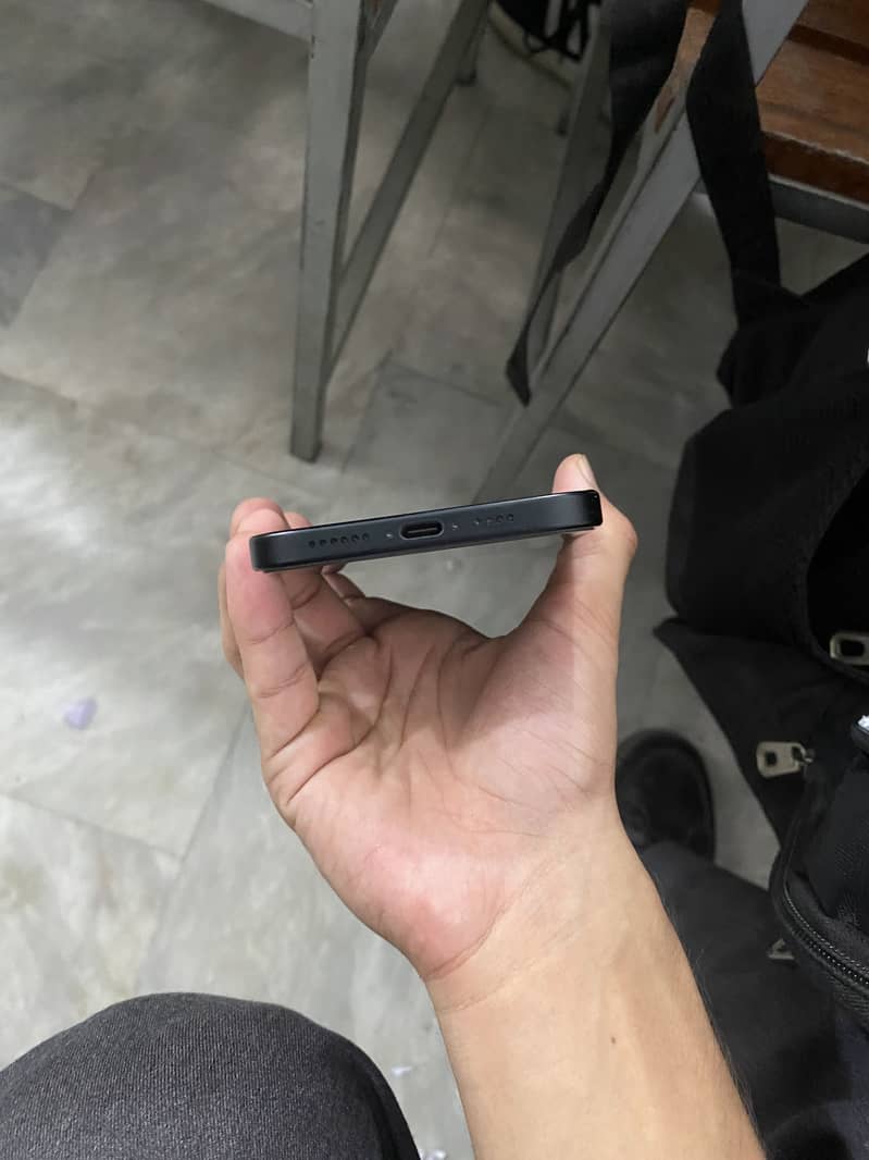 Apple iPhone 15 plus 5