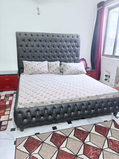 King size bed with side tables