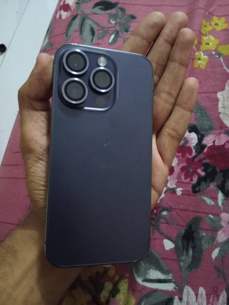 Apple iPhone 14 Pro 2