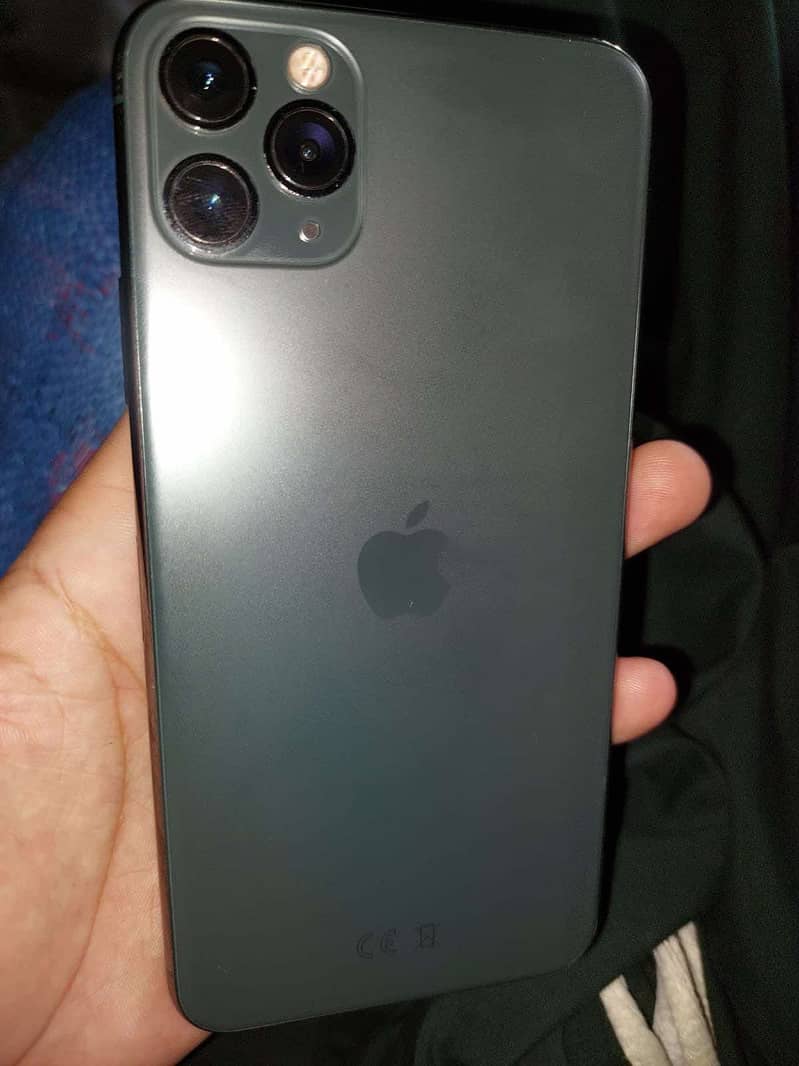 Apple iPhone 11 Pro Max 4