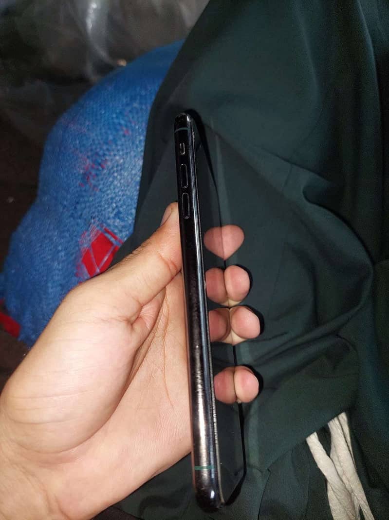 Apple iPhone 11 Pro Max 5