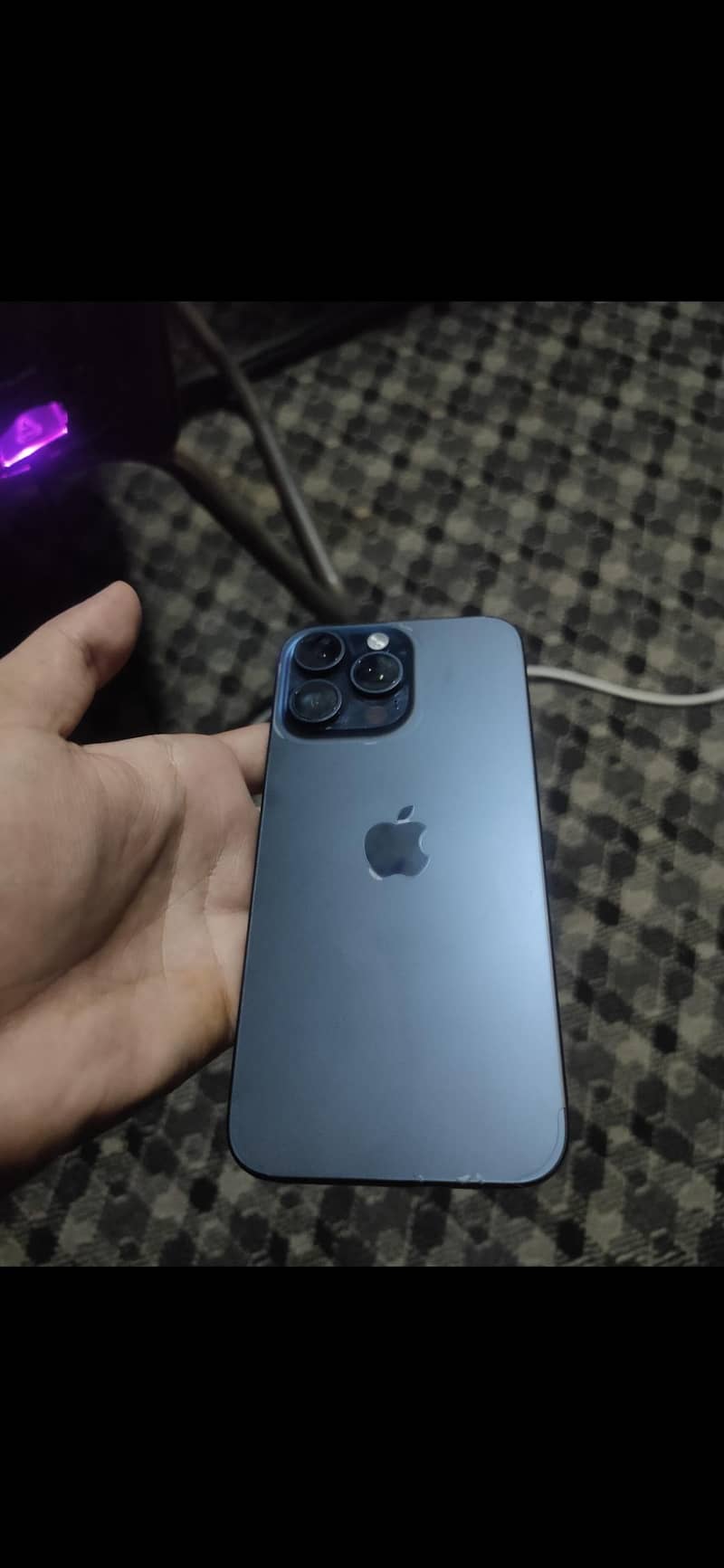 Apple iPhone 15 Pro Max 2