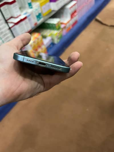 Apple iPhone 16 Plus