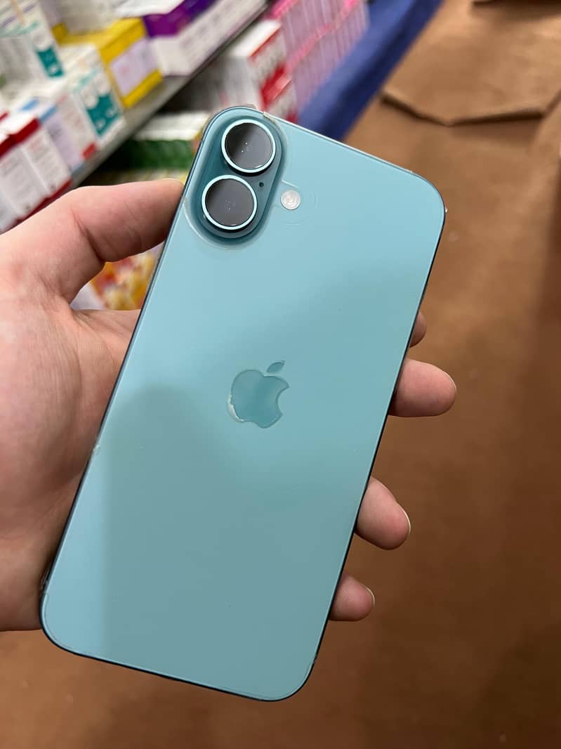 Apple iPhone 16 Plus 2