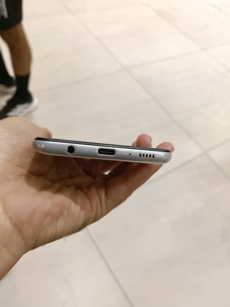 Samsung A31 7