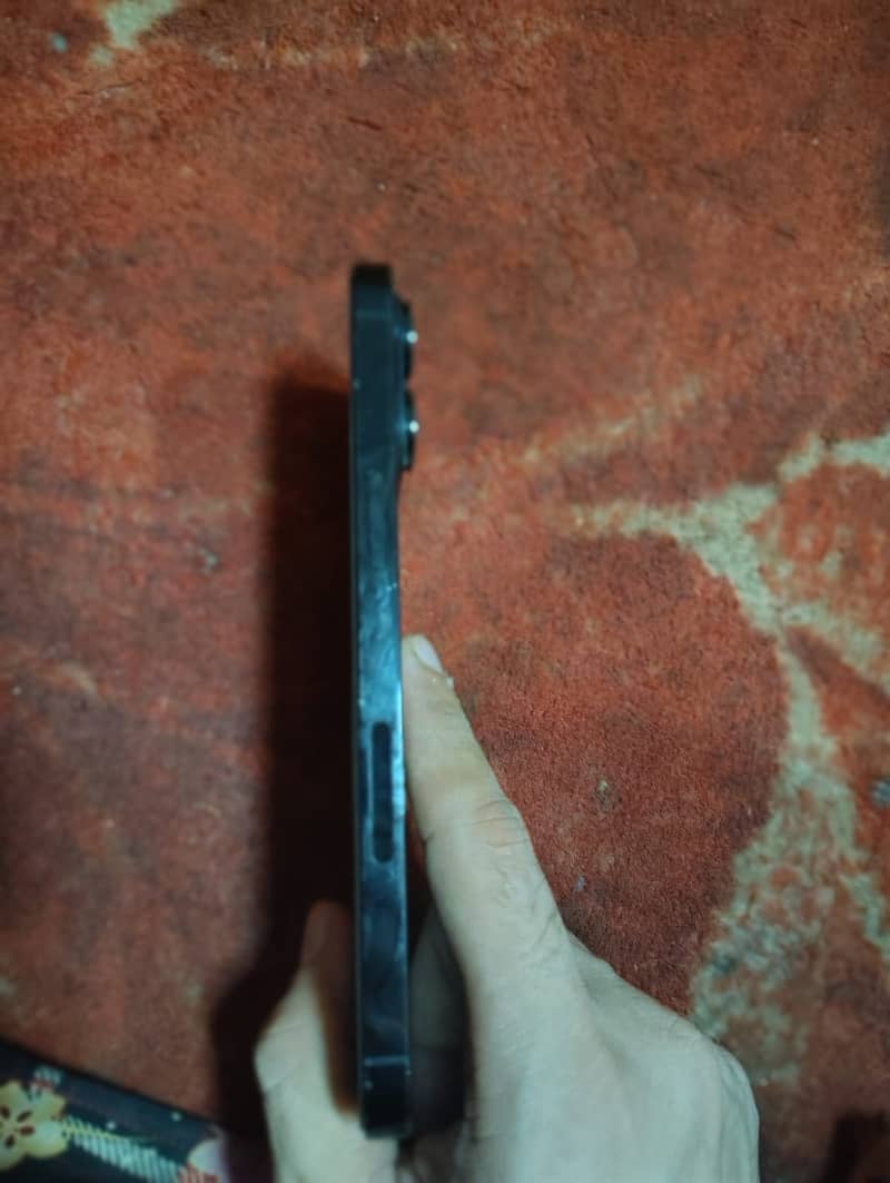 Apple iPhone 14 Pro Max 2