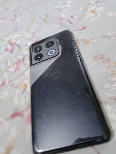 One Plus 10 Pro