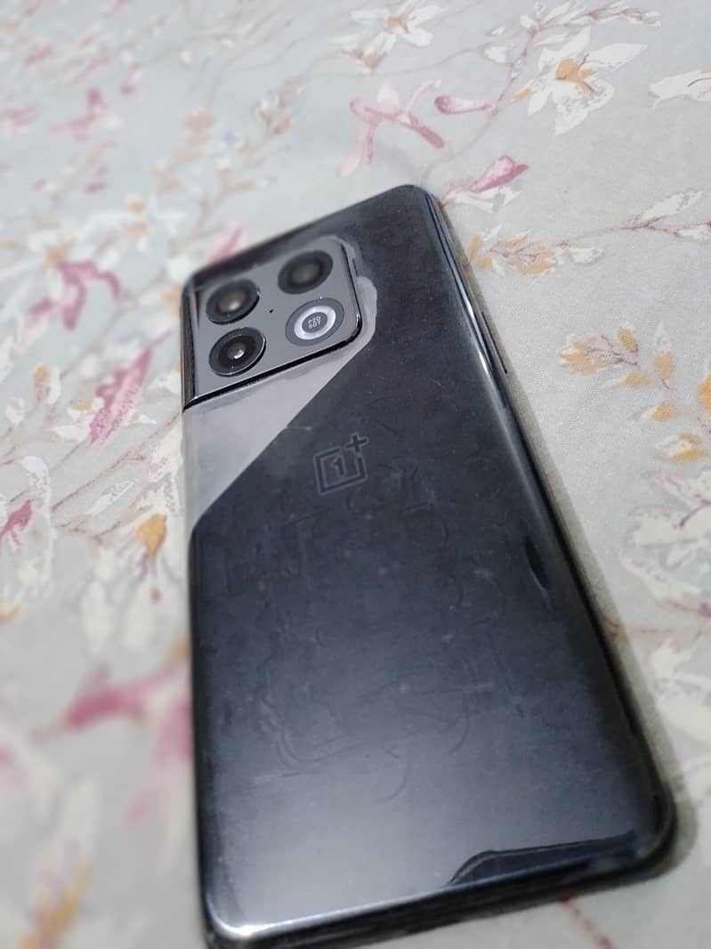One Plus 10 Pro 0