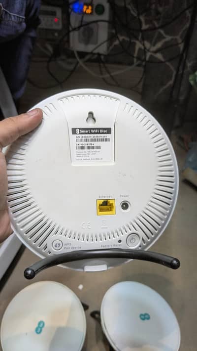 wifi extender 3 piece avail without charger sb k 6k finl