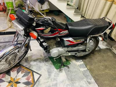 Honda 125 2024 – Genuine Condition – Well Maintained – Urgent Sale