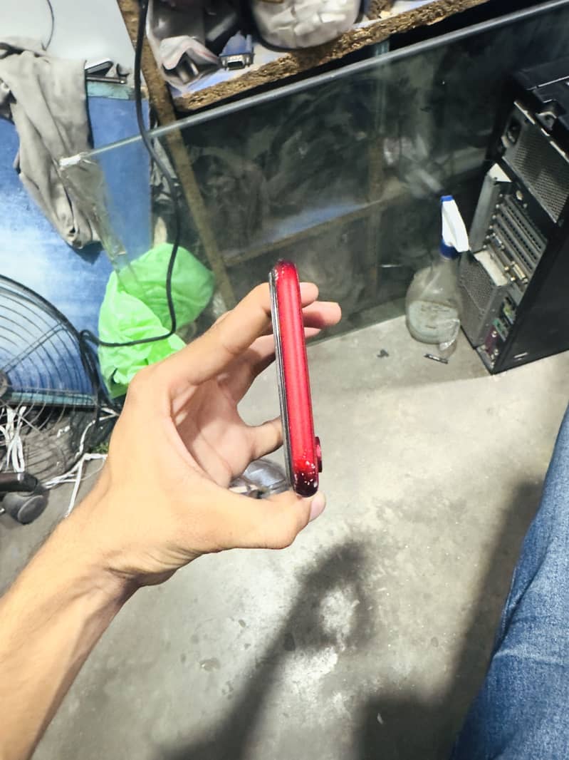 Apple iPhone XR 2