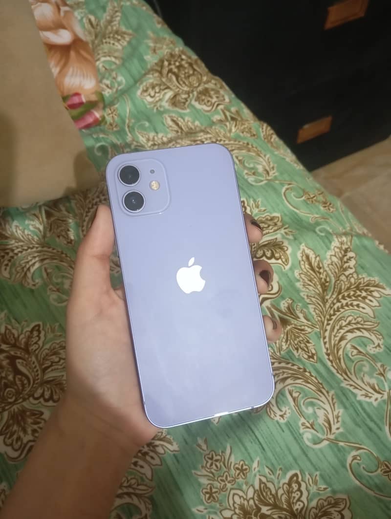 Apple iPhone 12 0