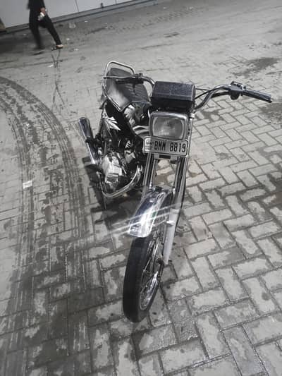 Honda 125 2014 model 10 by 8 condition genuine documents general file