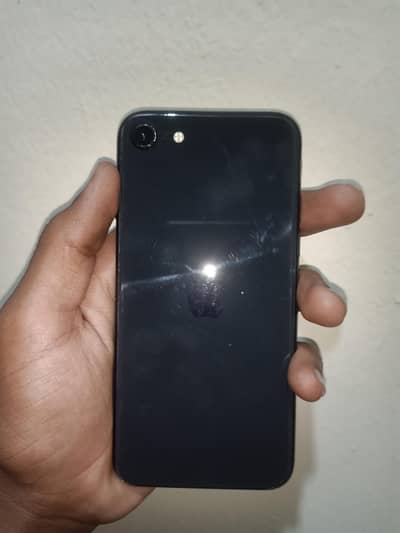 Apple iPhone SE