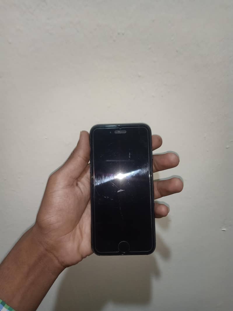 Apple iPhone SE 3