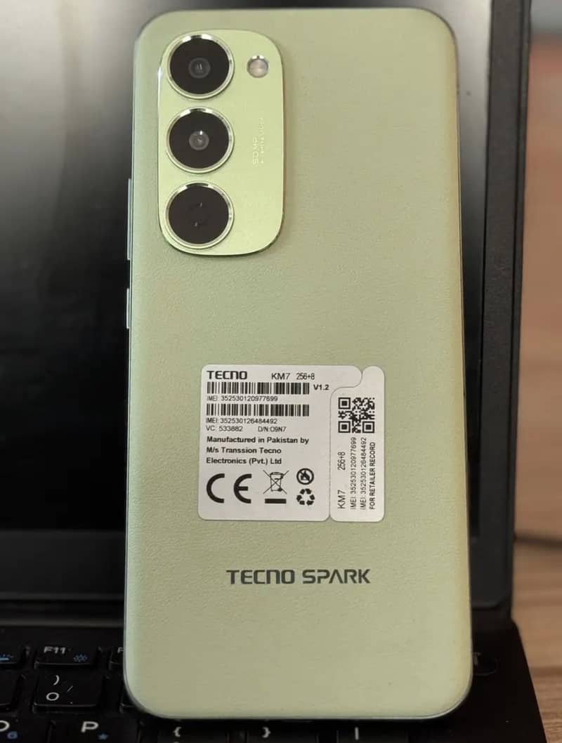 Tecno Spark 40 pro+ 3