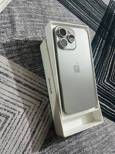 iPhone 15 Pro Max jv 256gb with box