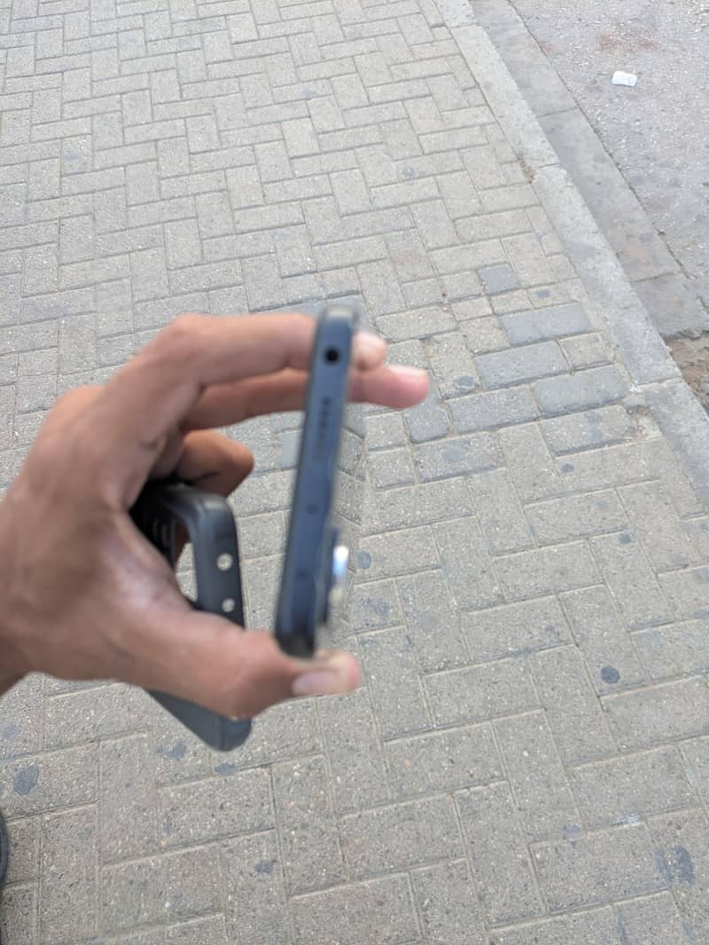 Xiaomi Redmi Note 12 Pro 4