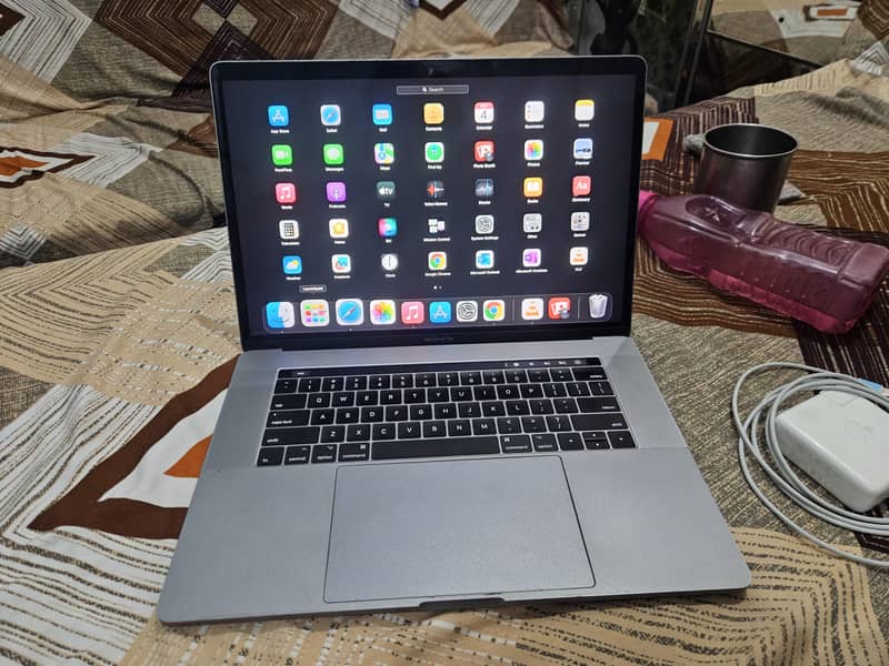 Macbook pro 2017 2
