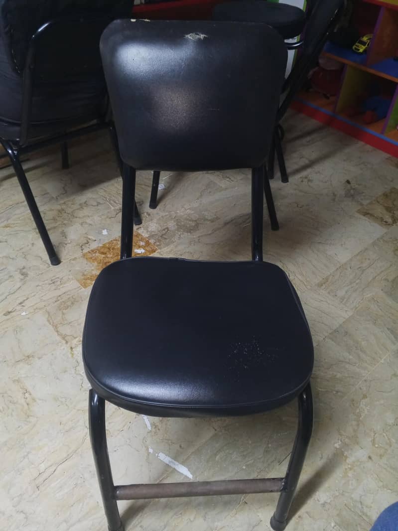 Chair 0