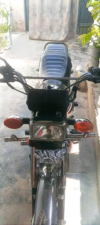 Honda 125 very Good Condition urgent Sale