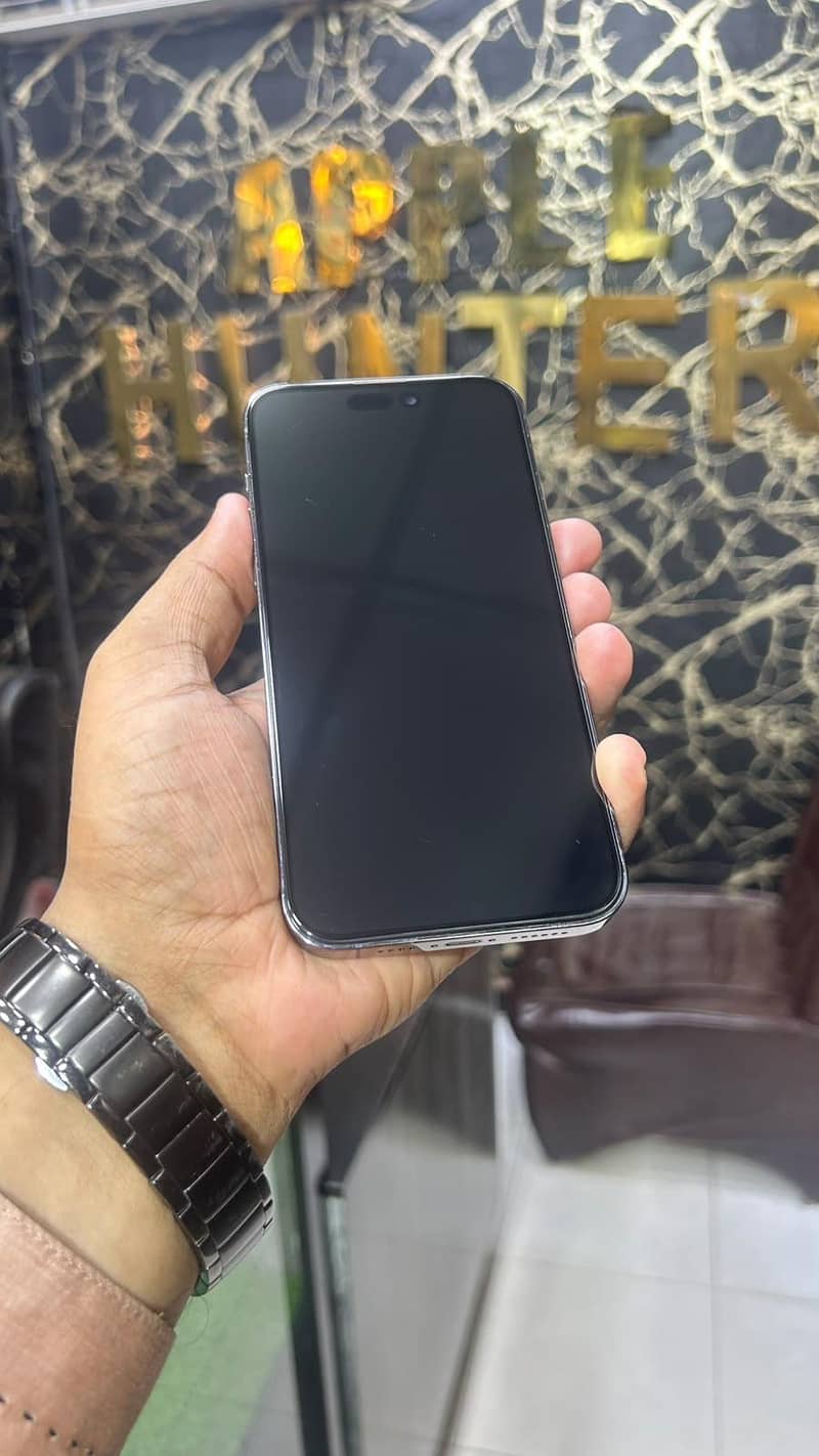 Apple iPhone 14 Pro Max jv 1