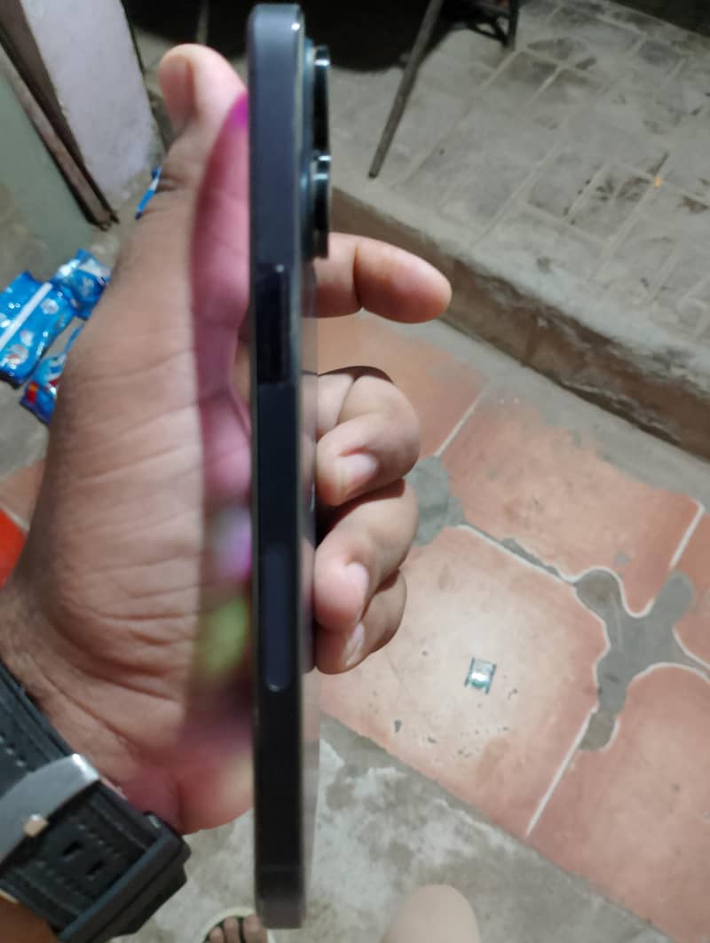 Apple iPhone 14 Pro Max 3