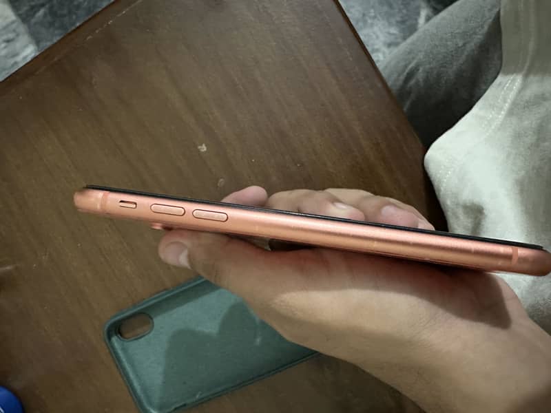 Apple iPhone XR 2