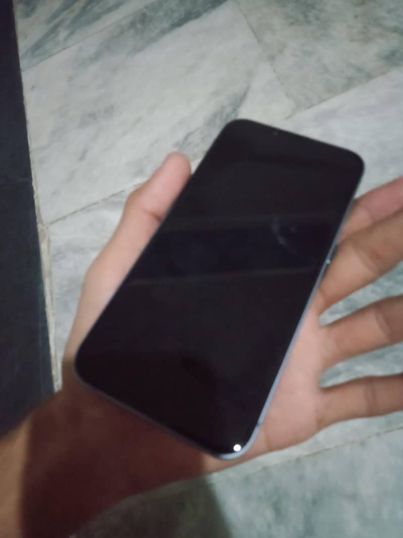 Apple iPhone 14 4